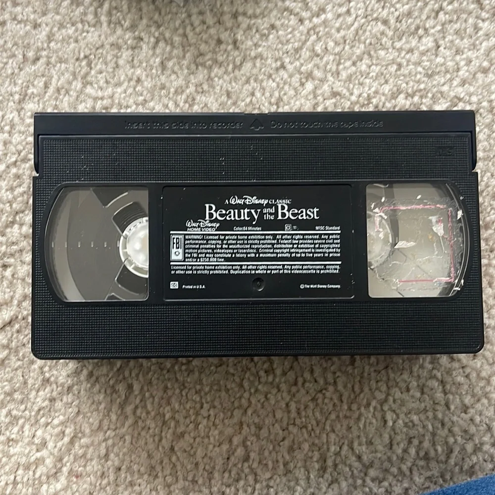 Disney VHS - Picture 1 of 2